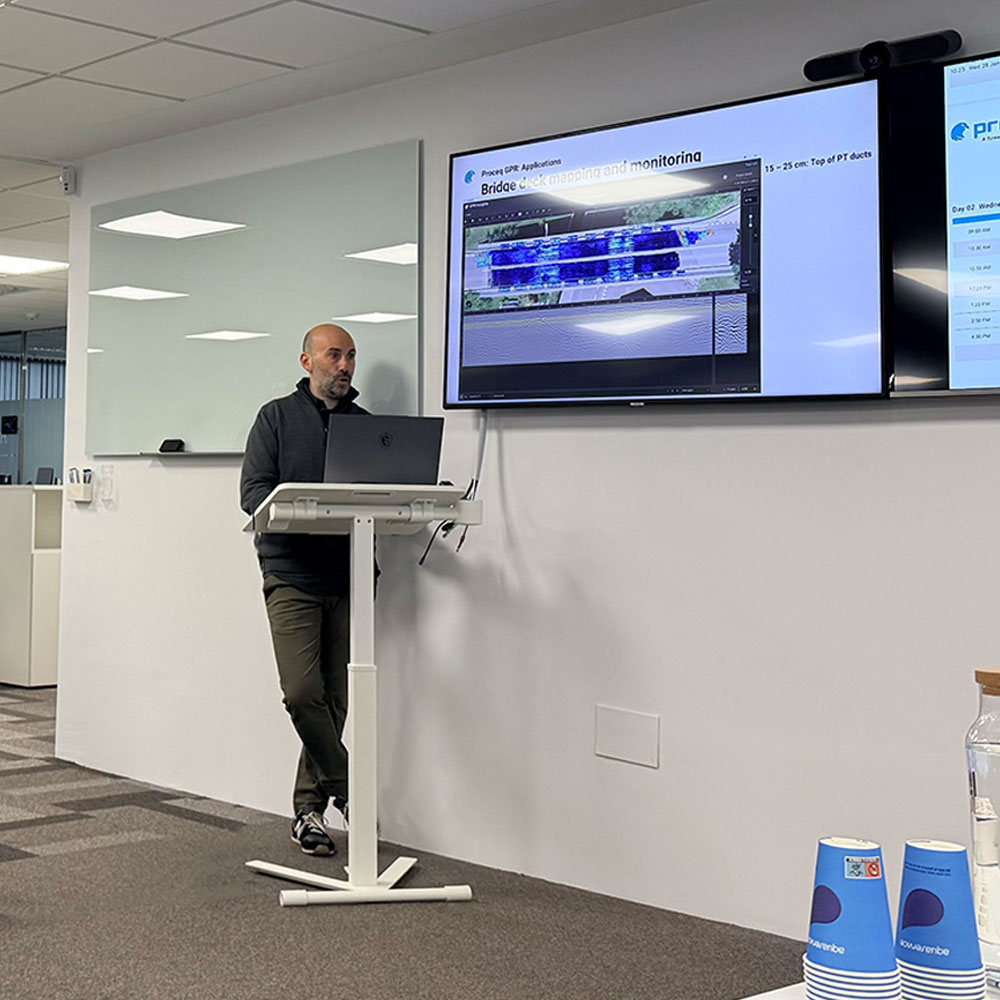 Screening Eagle home slide 7